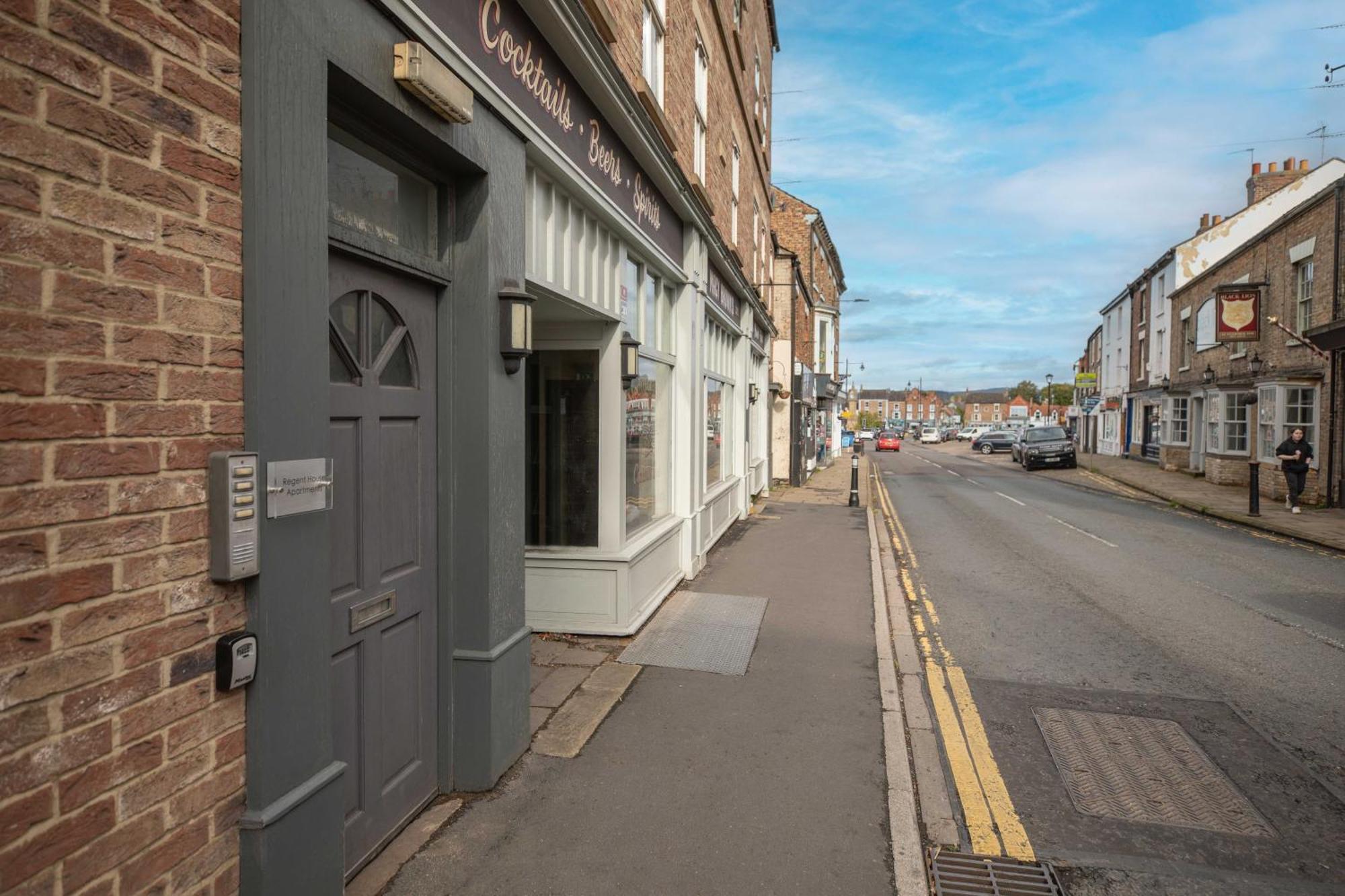 Regent House Apartment Thirsk Exterior photo